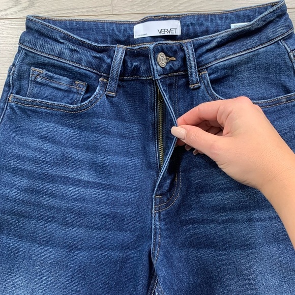 Vervet River Run Stretch Mom Jeans - Picture 9 of 16